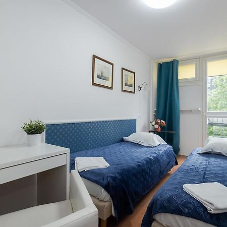 Unit Rooms Warszawa By Metro Rondo Onz Short Rent Idealne Pokoje Na Nocleg W Warszawie エクステリア 写真