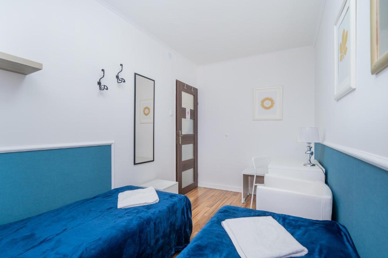 Unit Rooms Warszawa By Metro Rondo Onz Short Rent Idealne Pokoje Na Nocleg W Warszawie エクステリア 写真