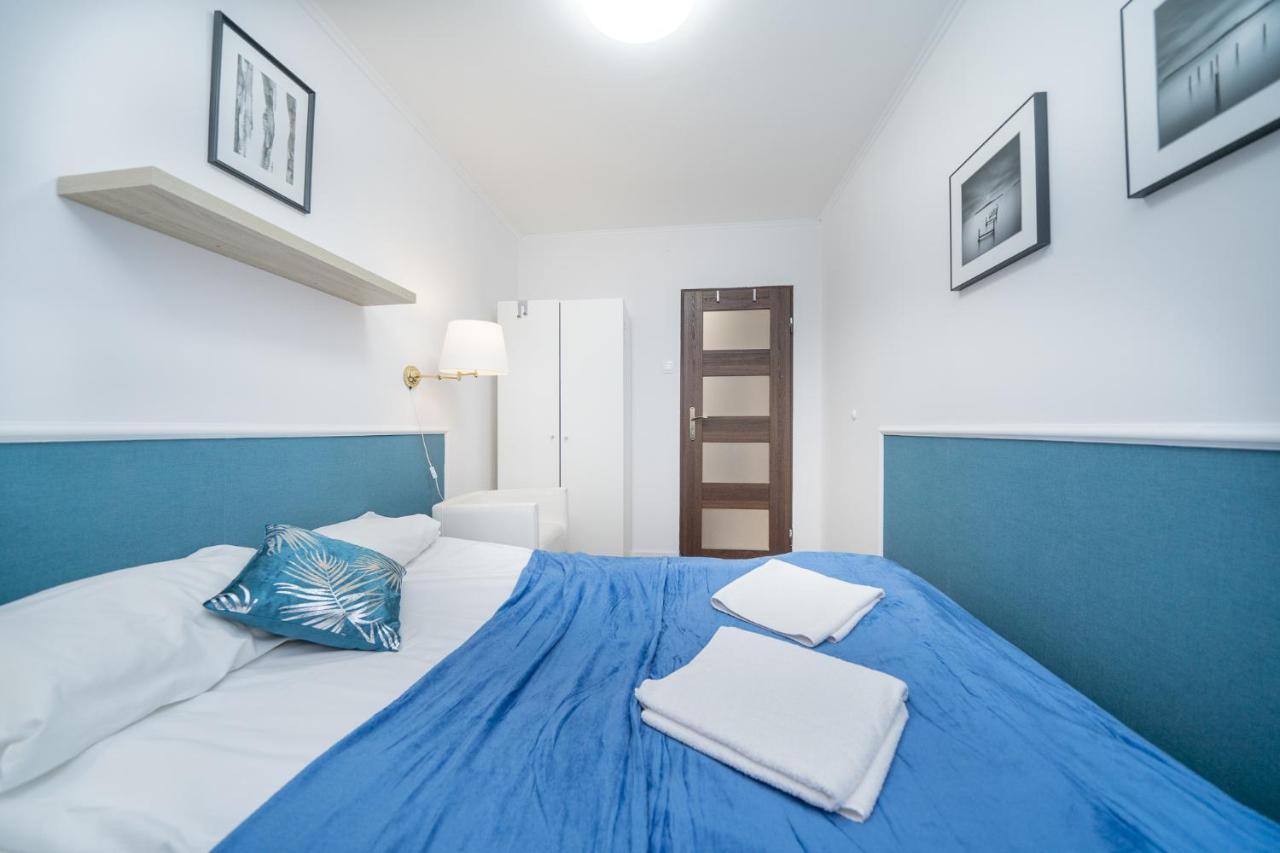Unit Rooms Warszawa By Metro Rondo Onz Short Rent Idealne Pokoje Na Nocleg W Warszawie エクステリア 写真