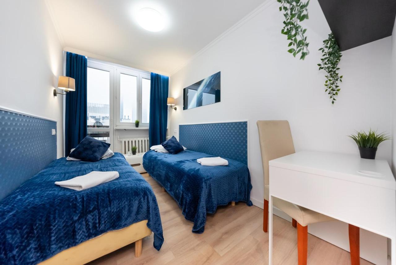 Unit Rooms Warszawa By Metro Rondo Onz Short Rent Idealne Pokoje Na Nocleg W Warszawie エクステリア 写真
