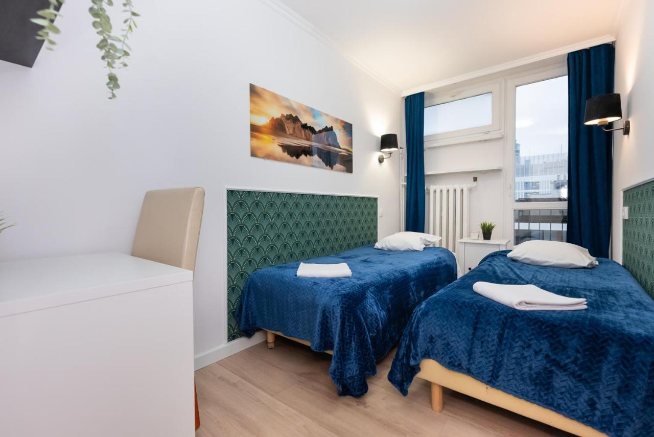 Unit Rooms Warszawa By Metro Rondo Onz Short Rent Idealne Pokoje Na Nocleg W Warszawie エクステリア 写真