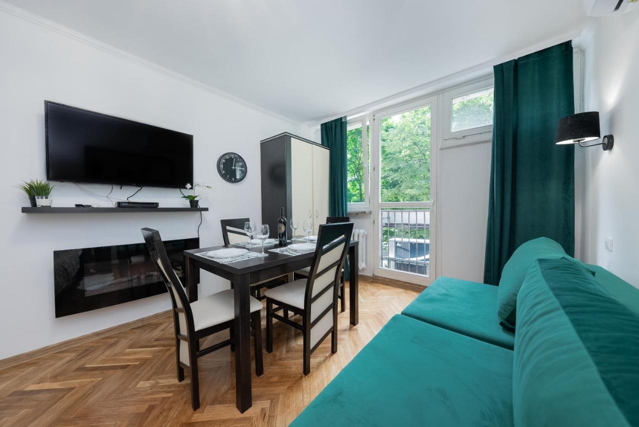 Unit Rooms Warszawa By Metro Rondo Onz Short Rent Idealne Pokoje Na Nocleg W Warszawie エクステリア 写真