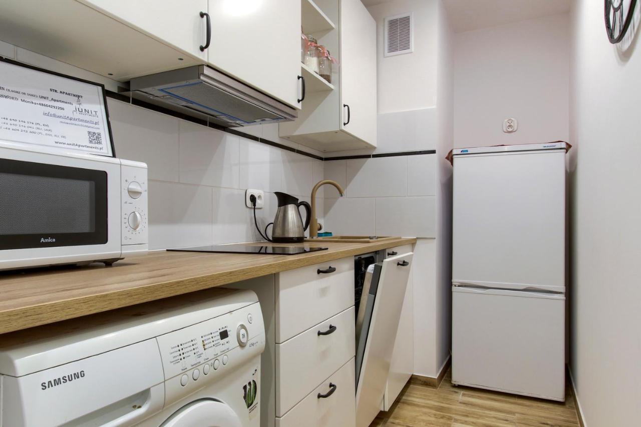 Unit Rooms Warszawa By Metro Rondo Onz Short Rent Idealne Pokoje Na Nocleg W Warszawie エクステリア 写真