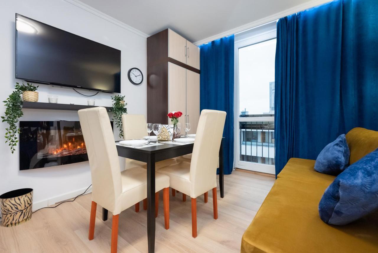 Unit Rooms Warszawa By Metro Rondo Onz Short Rent Idealne Pokoje Na Nocleg W Warszawie エクステリア 写真
