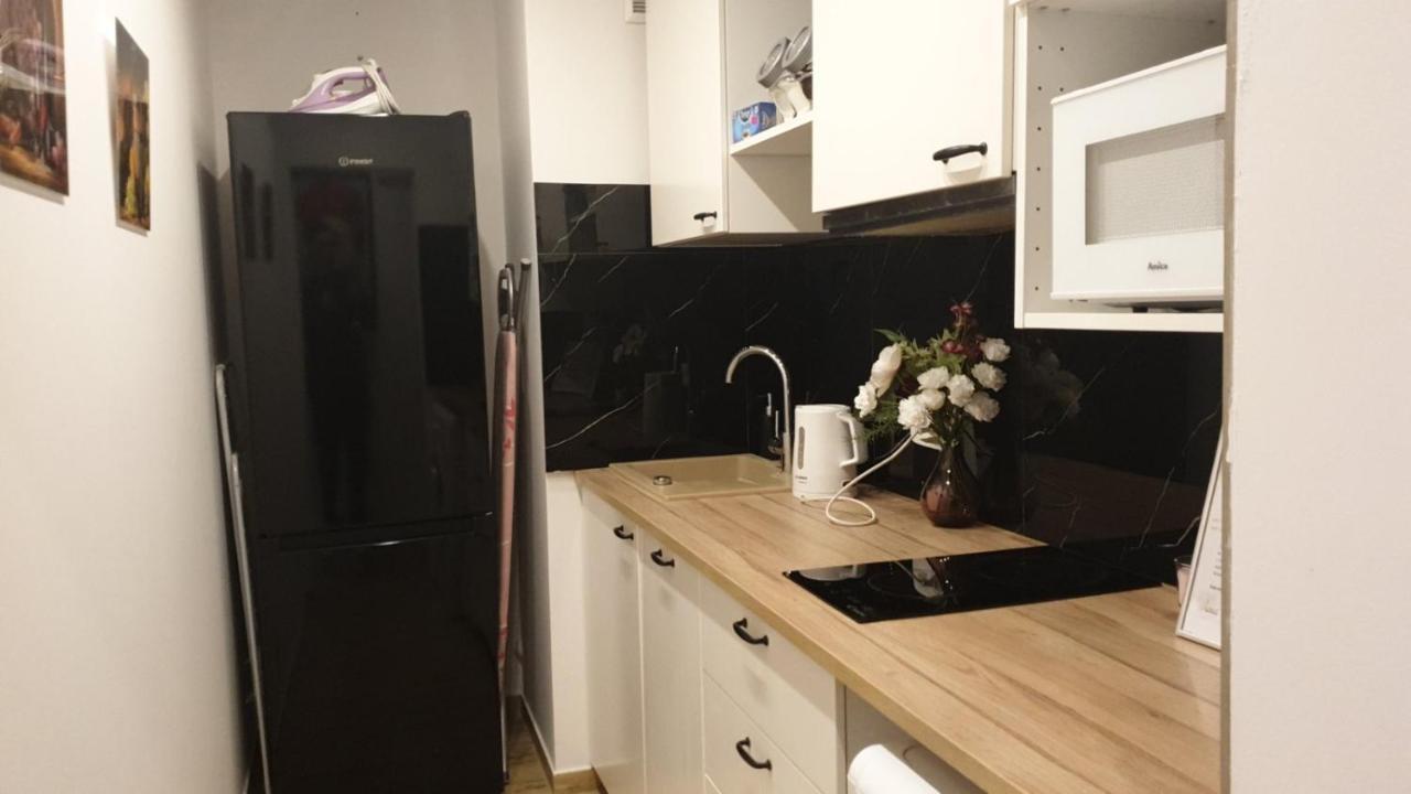 Unit Rooms Warszawa By Metro Rondo Onz Short Rent Idealne Pokoje Na Nocleg W Warszawie エクステリア 写真