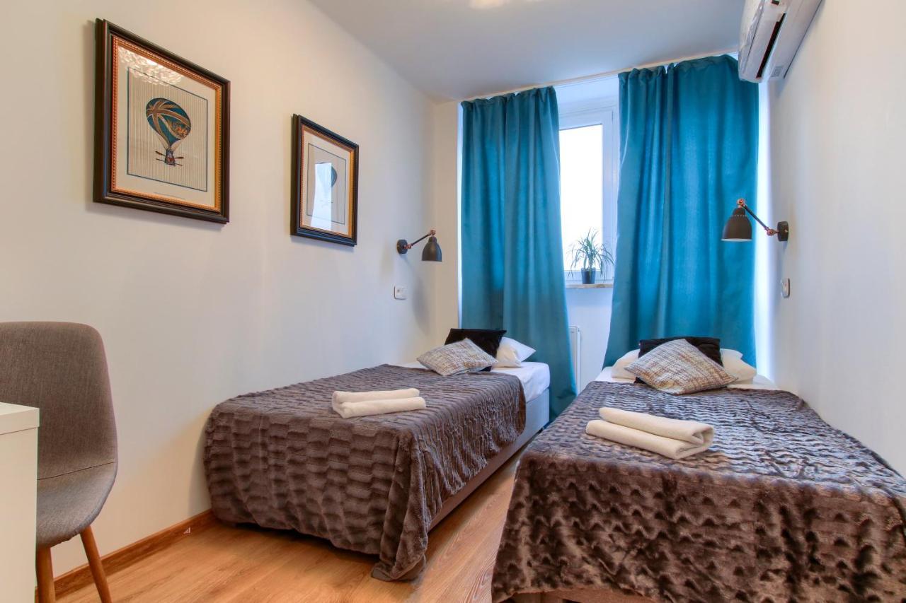 Unit Rooms Warszawa By Metro Rondo Onz Short Rent Idealne Pokoje Na Nocleg W Warszawie エクステリア 写真